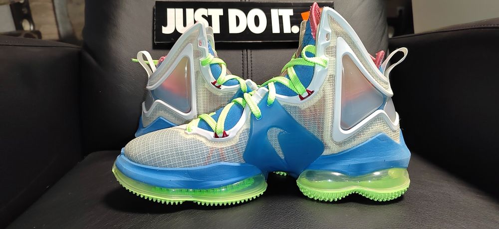 Nike Lebron XIX, номер 42
