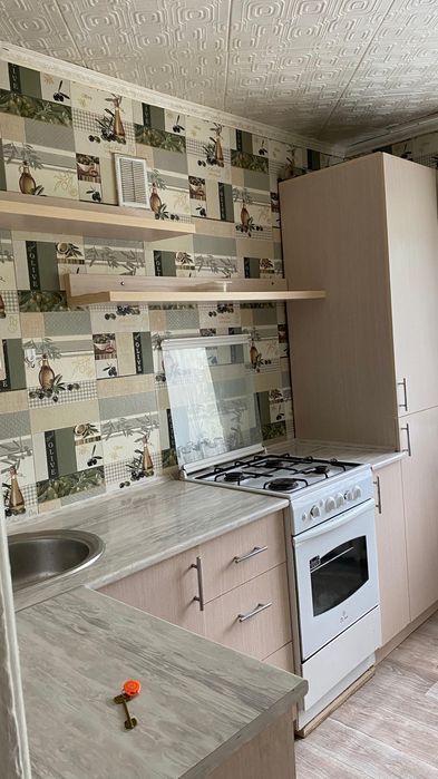 Продам двух ком квартиру
