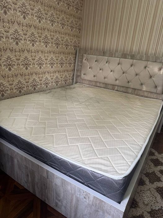 Срочно продам спальный гарнитур