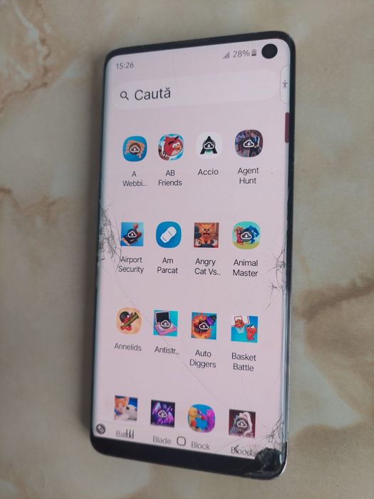 Vând Samsung Galaxy S10 de 128Gb [plin cu jocuri] [probleme la touch]