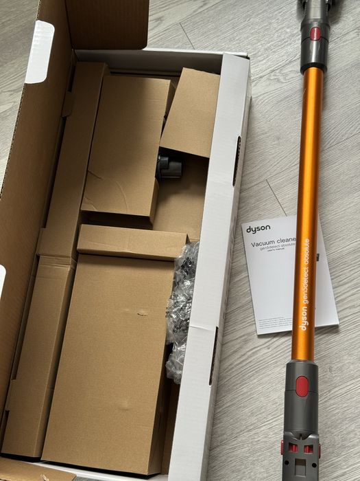 Моющий пылесос Dyson