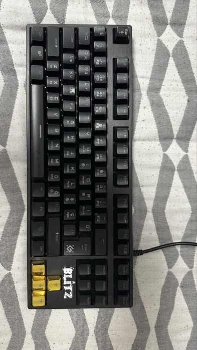 BLITZ игровая клавиатура механическая