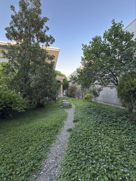 Продажа участка 20 соток Мирзо Улугбек ориентир Чайхана Салом