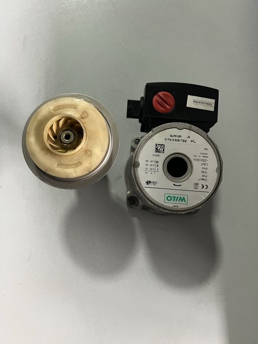 Pompa recirculare ariston egis in perfecta stare de fuctionare