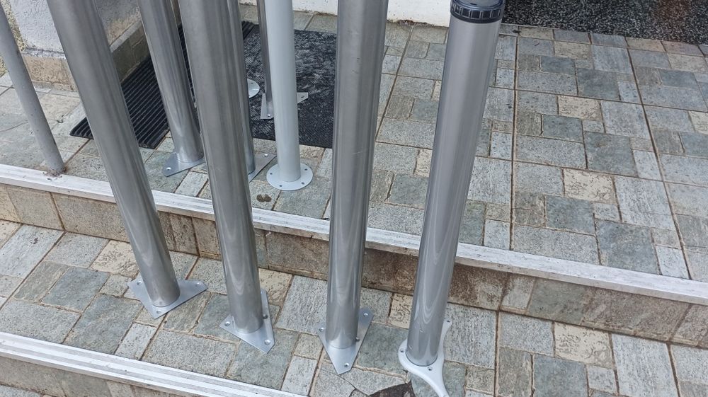 Офис бюра работни бюра плотове и крака