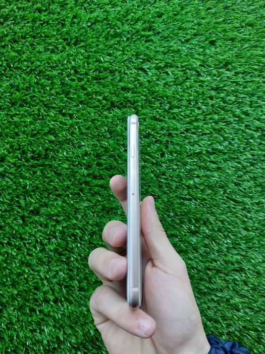 Iphone 8 256gb srochna sotiladi