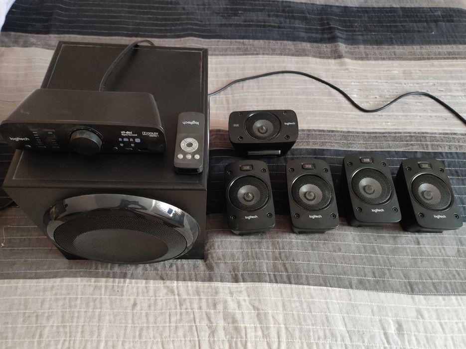 Tонколони Logitech z906 5.1