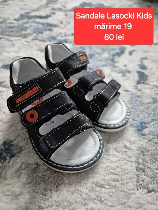 Vând încălțăminte pentru copii