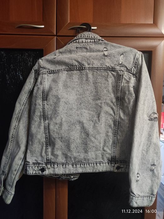 Джинсовая женская курточка