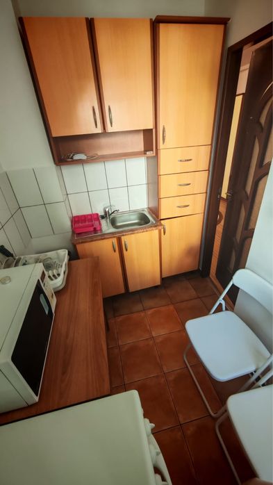 Inchiriez garsoniera Vitan