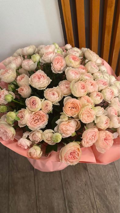 кустовые спрей розы, свежие