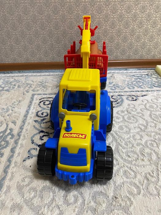 Продам детскую машинку