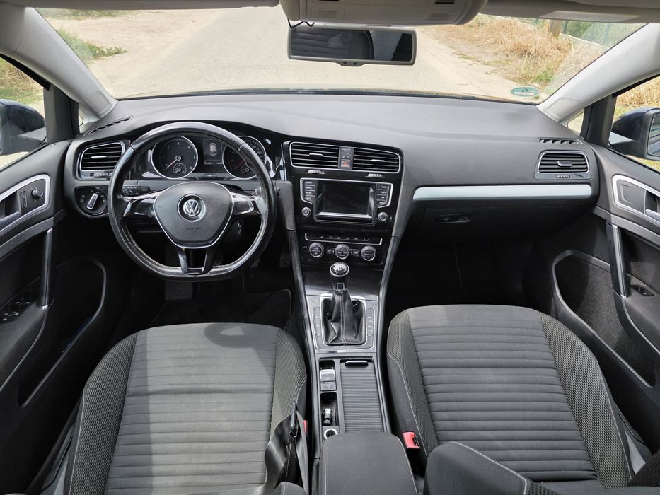 Volkswagen Golf 7 editia CUP