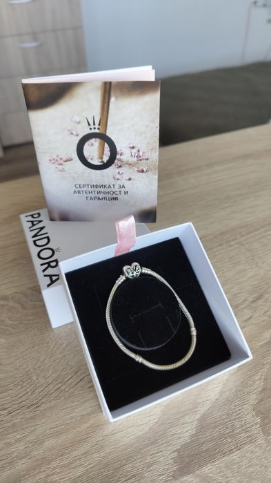 Сребърна гривна "Pandora"