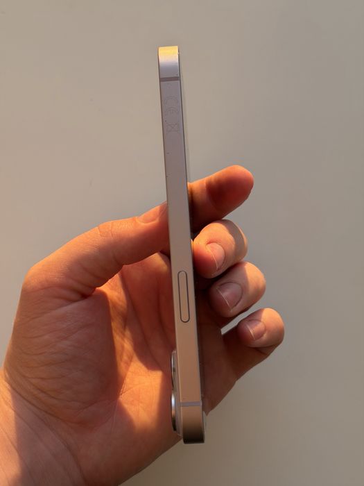 Продам iPhone 14