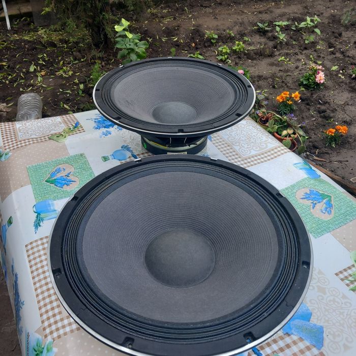 vand difuzoare de 15 in 4ohmi 300w