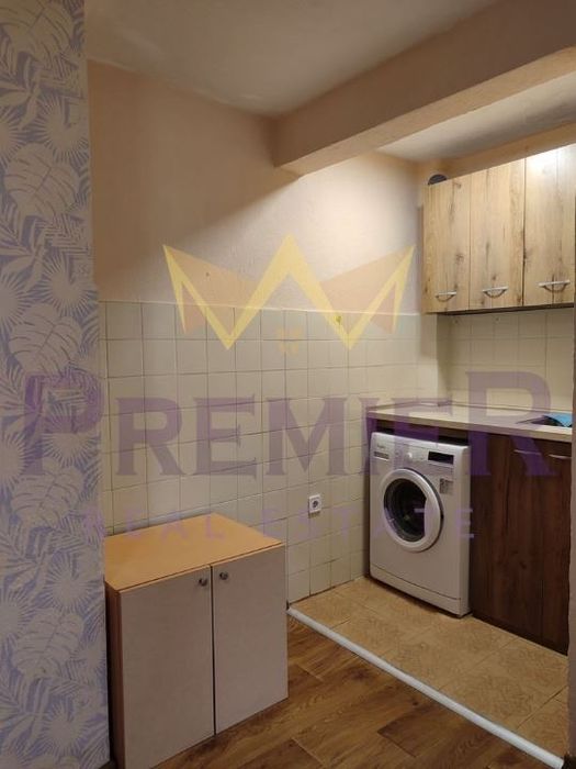 Дава се под наем Двустаен апартамент в Варна, Колхозен пазар - 50 кв.м за 244.8 € - Снимка #1