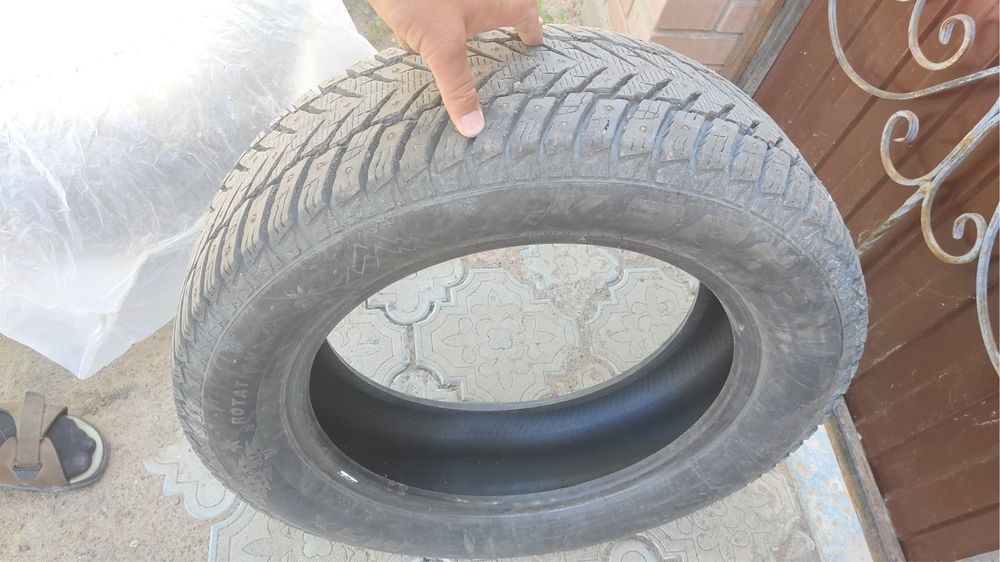 Продам шины.  225/60/18 шины 4шт