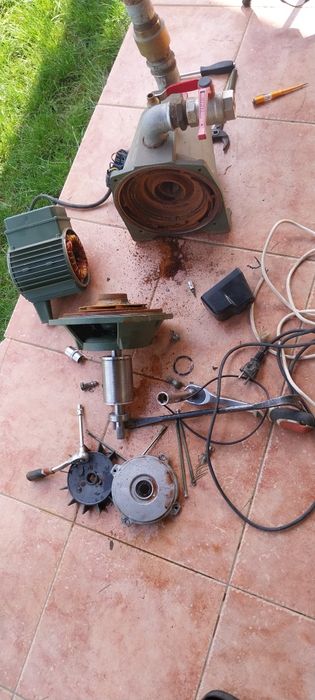 Reparatii hidrofoare si pompe de suprafață