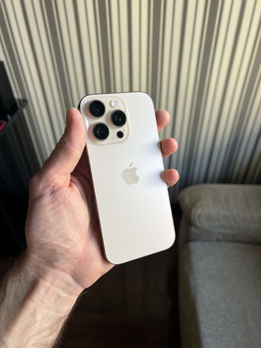 iPhone 16 Pro 128GB Desert Titanium