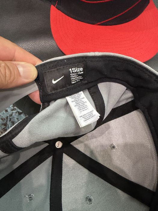 Nike XL шапки с козирка-4 броя
