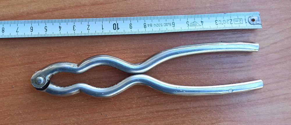 ешникотрошачка или орехотрошачка
от ГДР от 70те години на ХХ век