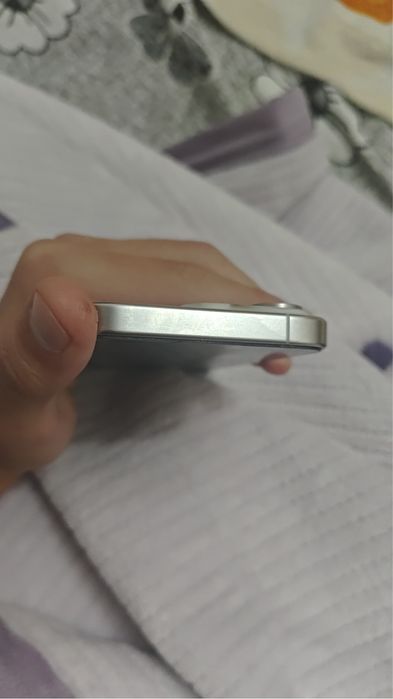Iphone 15 pro продаю