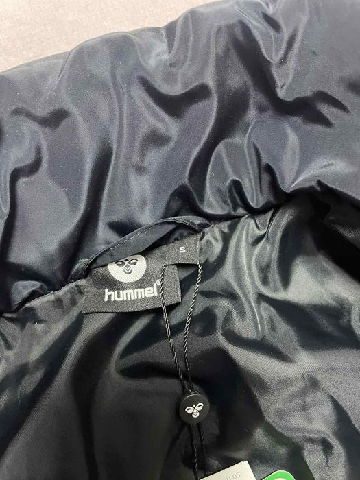 Мъжко зимно яке Hummel