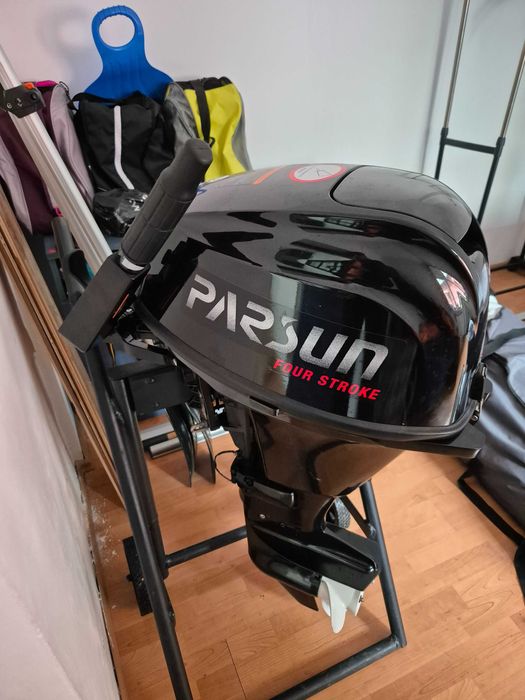 Vând barca gonflabila KOLIBRI KM 450 DSL / Vând Motor PARSUN 20 HP