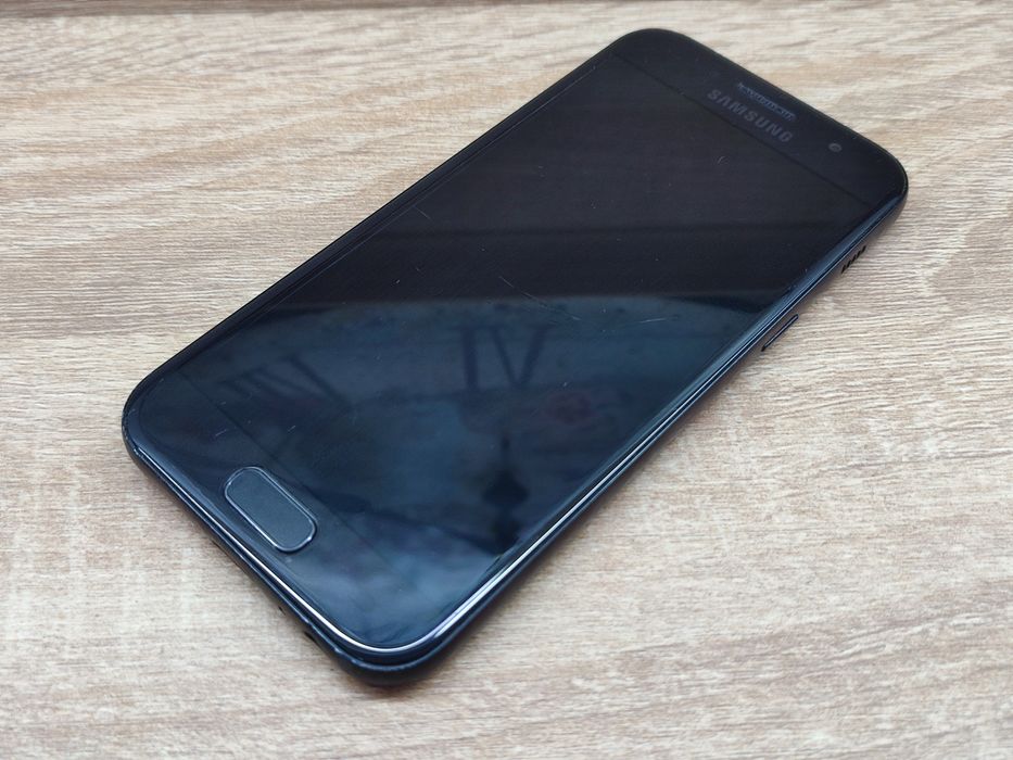 Samsung Galaxy A3 (2017) 16GB Black IMPECABIL