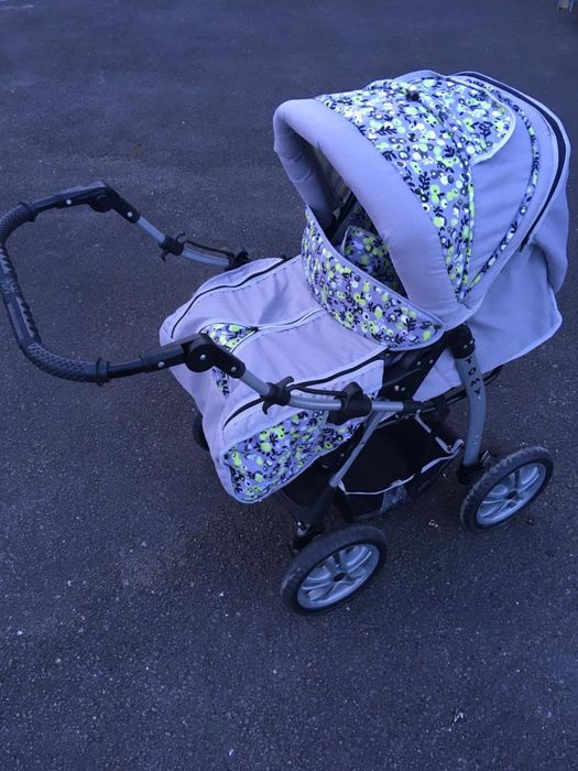 Коляска с переноской