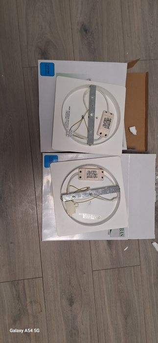 Vand două aplici led noi la cutie