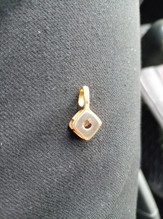 Кулон золото с бриллиантом