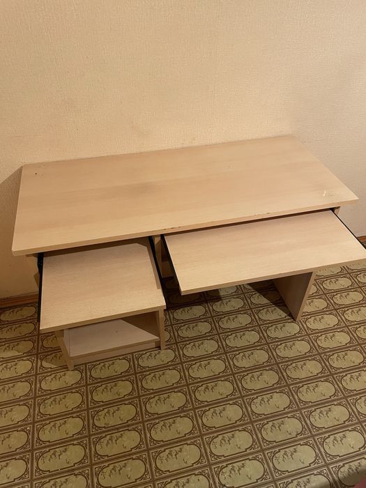 Продам компьютерный стол, Польша