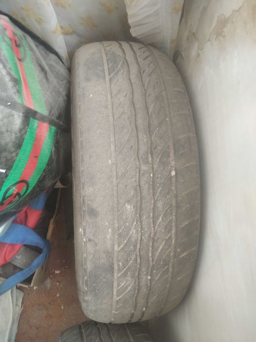 Продаются покрышки в хорошем состоянии.