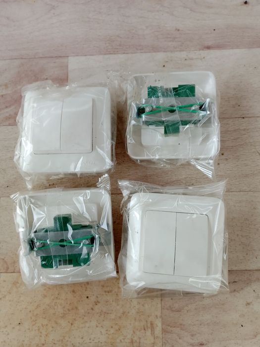 Выключатели двух клавишные