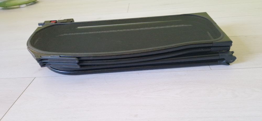 Сгъваем ветробран за Peugeot 207 cc