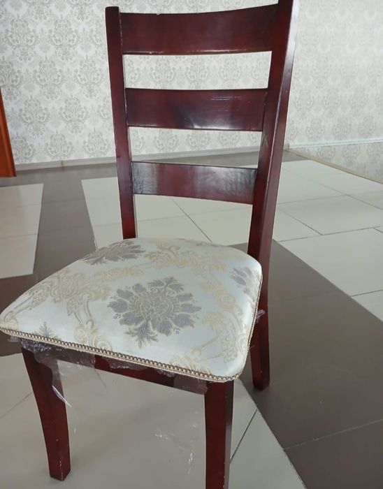 Продам стулья 13 шт