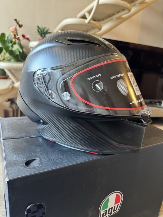 Каска AGV Pista GP RR Mono Matt carbon M нова