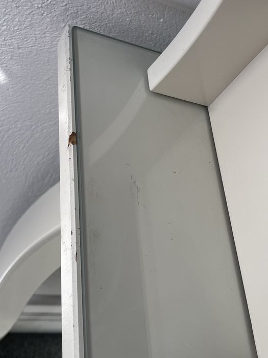 Masuta de machiaj ikea