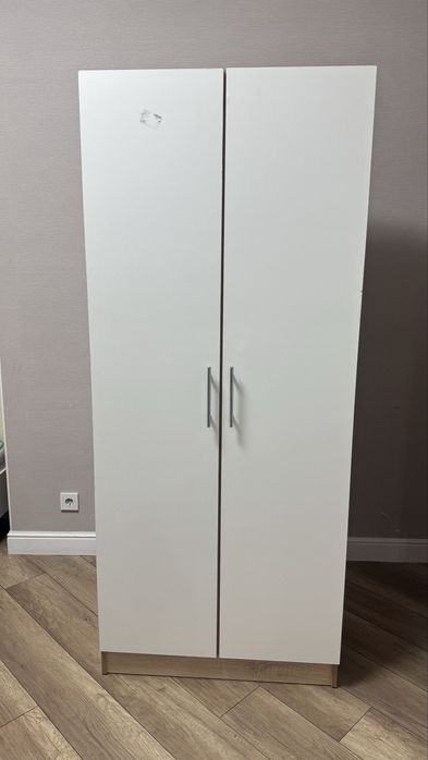 Шкаф распашной 37.000 тг