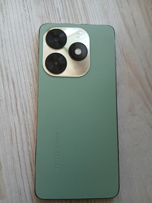 Продам телефон Tecno Spark 20C