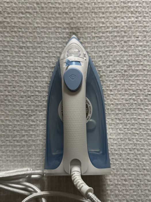 Philips ютия DST1030/20/BC