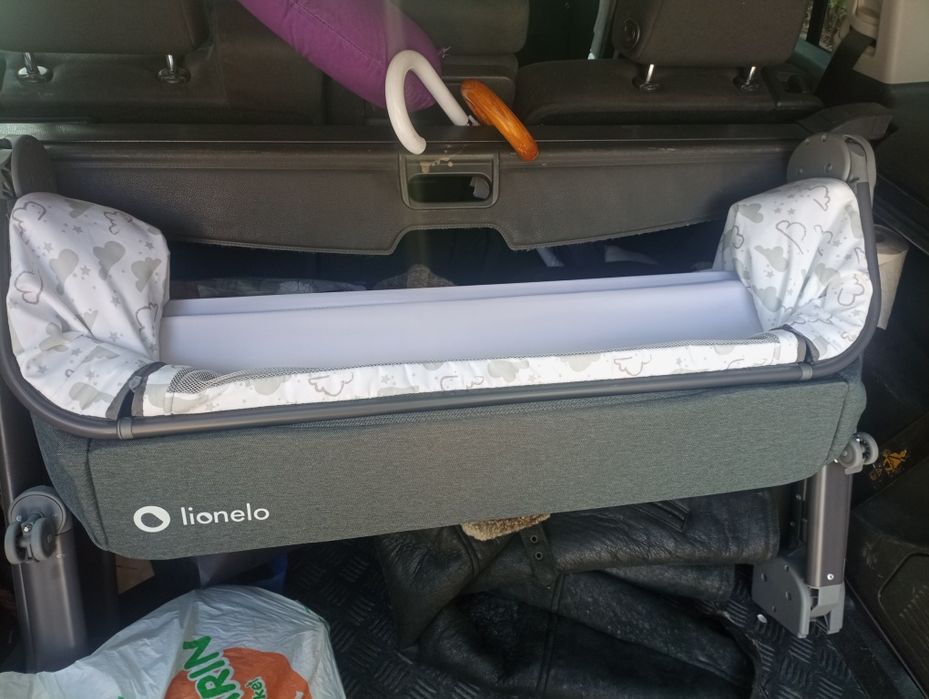 Малко бебешко легълце