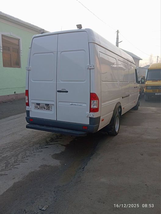 Mersedes Benz Sprinter