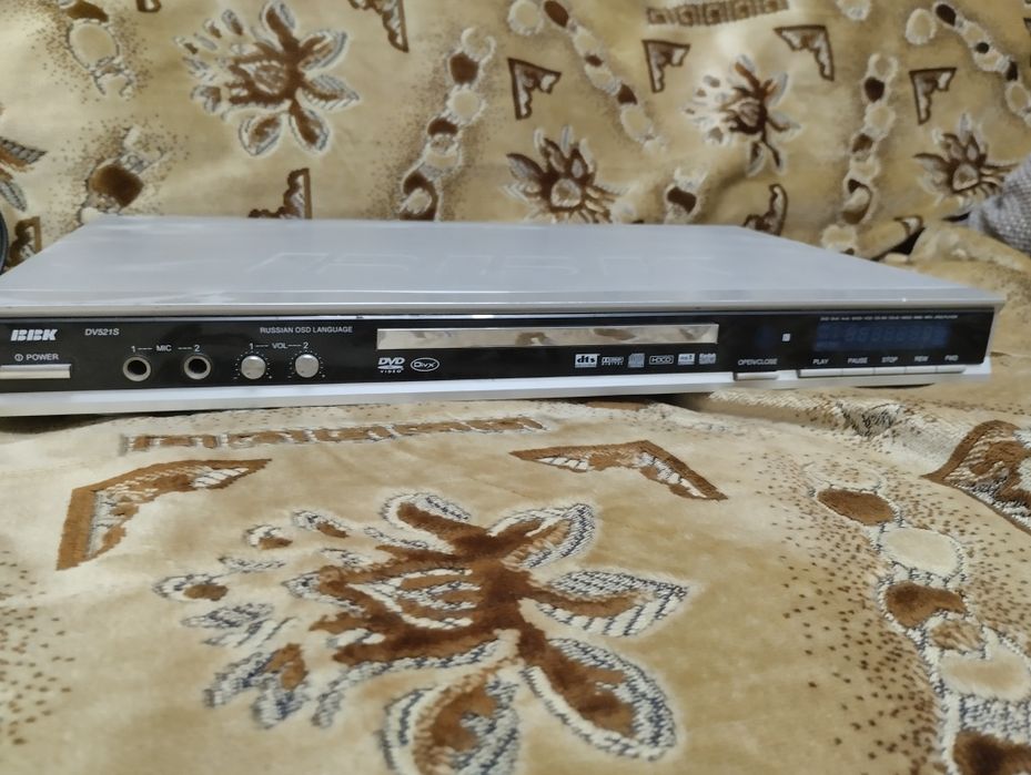 Продам DvD bbk в +- нормальном состоянии