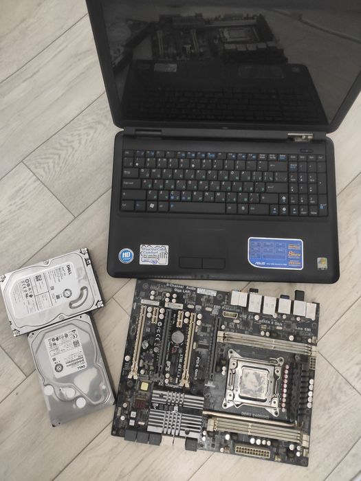Ноутбук плата i7 жд на запчасти