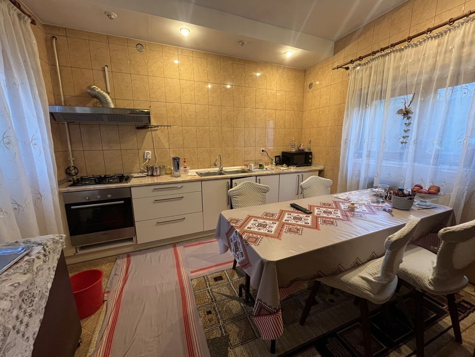 Vand casa caramida+hala 120mp-Grivitei