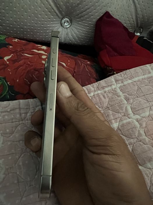 Iphone 16 pro max icloud kere
