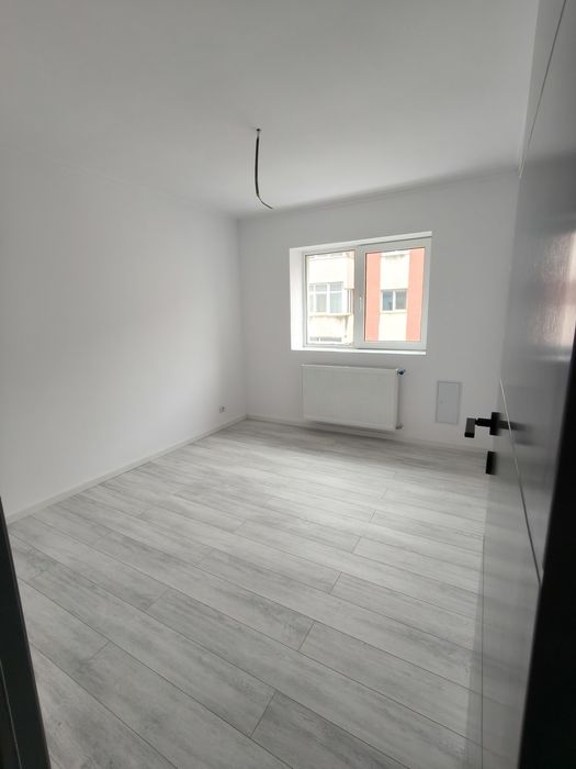 Apartament 3 camere,  70 MP , et 3